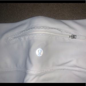 Cropped white lulu lemon leggings